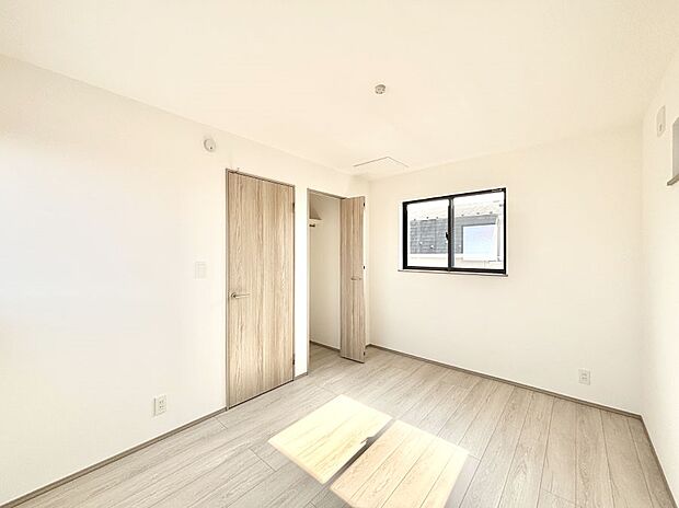 収納が充実しているので居住スペースを広々使えます