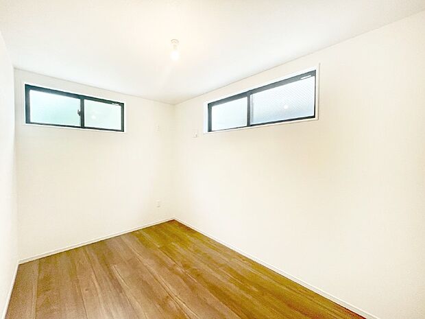 1階のサービスルームは収納はもちろん、居室としても利用できます。