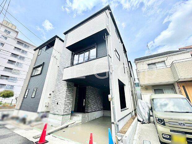 溢れる陽光でご家族の笑顔も輝く