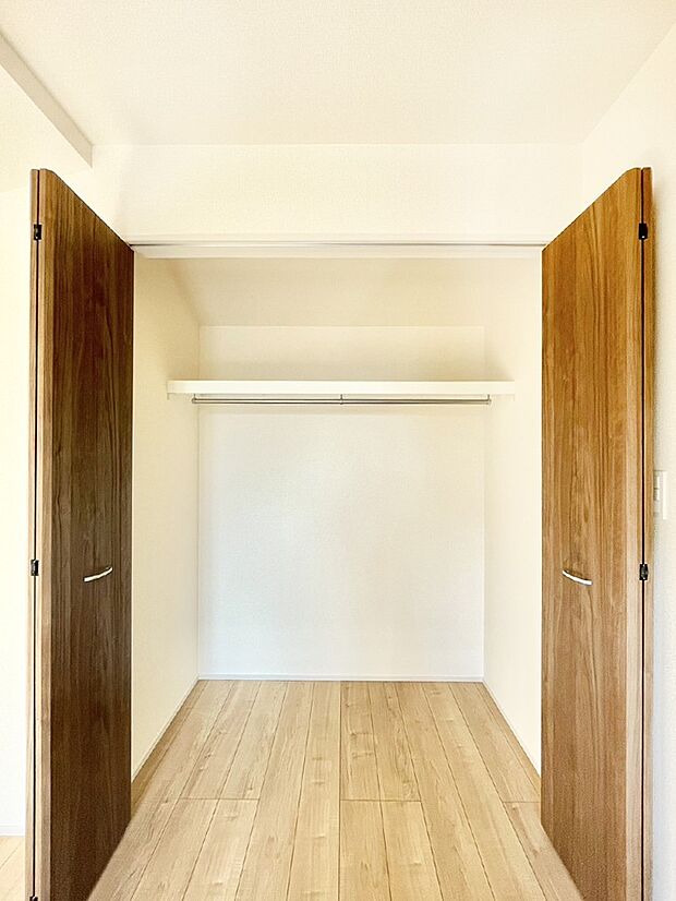 たっぷりの収納スペースで快適に暮らせそう