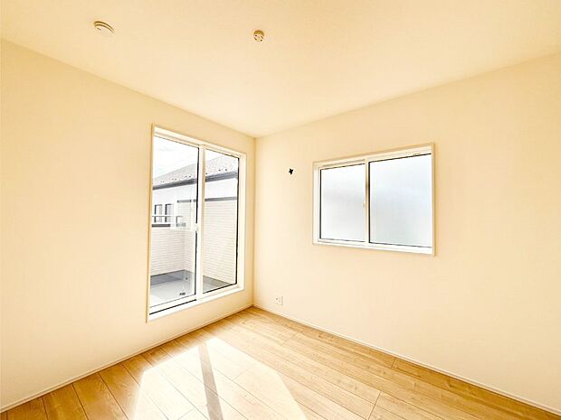 爽やかな日差しがお部屋全体を優しく包み込んでくれます