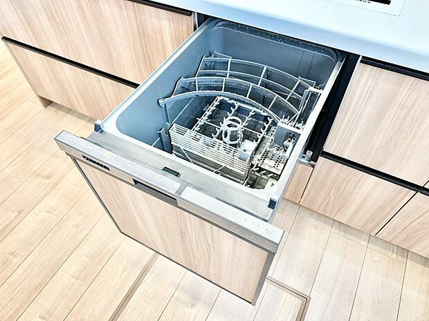 面倒なお片づけは食洗機にお任せ!家事の負担が減って、時間にも気持ちにもゆとりができます。