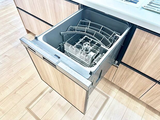 面倒なお片づけは食洗機にお任せ!家事の負担が減って、時間にも気持ちにもゆとりができます。