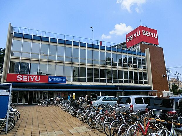 スーパー 100m 西友蕨店