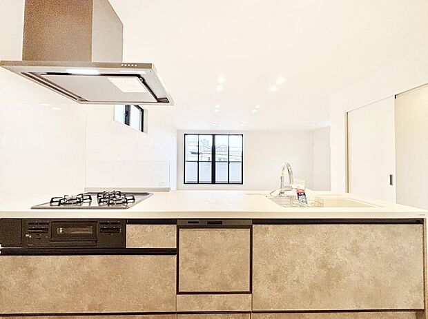 毎日使うキッチンだから、使いやすさ＆お手入れのしやすさにこだわりました。 