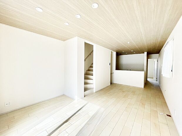 リビング階段、毎日大切な家族とコミュニケーションがとれる家族思いの間取り