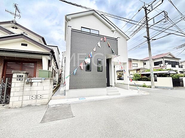 たっぷりの陽光と心地よい風が舞い込む住まい