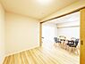 子供部屋：リビング隣接の洋室は個室としても利用できます