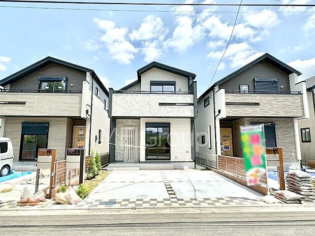 洗練された外観、上質な住空間が広がる室内は永く安心して過ごせる住居です。