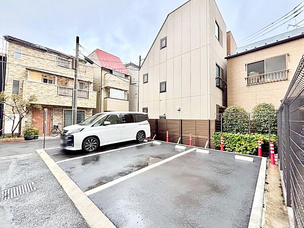駐車場（空き状況は都度ご確認ください）