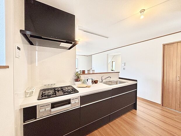 カウンター越しにお話しをしながら毎日のお料理をもっと楽しく