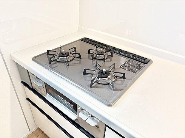 三口ガスコンロでお料理が一気にはかどりそう。