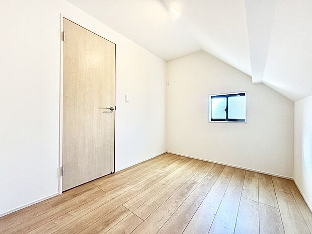 1階と3階のサービスルームは収納はもちろん、居室としても利用できます。