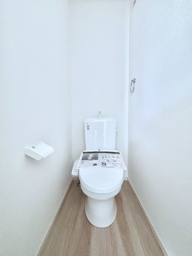 トイレは1階と2階それぞれに配置されていてとても便利です。