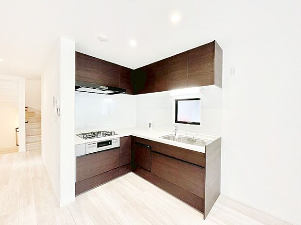 L型キッチンを採用。コンパクトな動線でお料理も後片付けスムーズに!