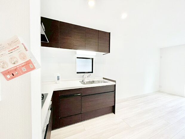 毎日使うキッチンだから、使いやすさ&お手入れのしやすさにこだわりました。