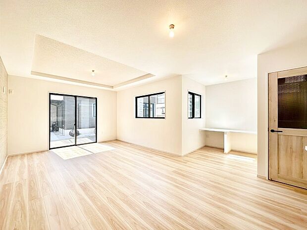 家族の笑顔が自然と生まれてくる、そんな雰囲気のダイニングに仕上がっています