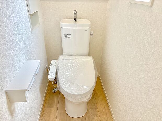 トイレは1階と2階それぞれに配置されていてとても便利です。