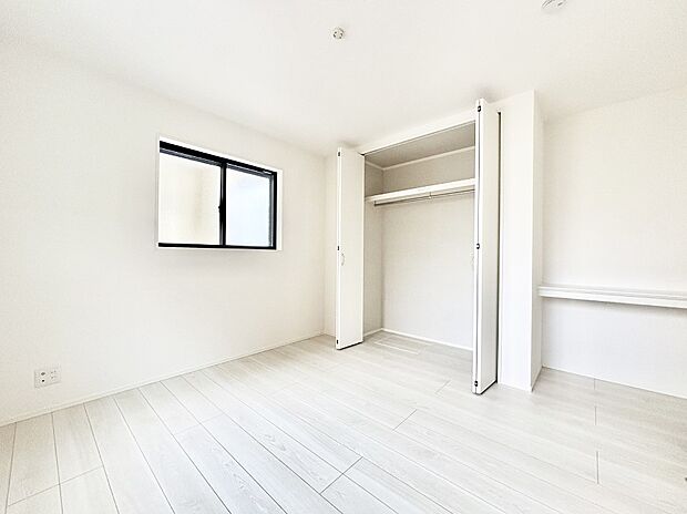 1階のサービスルームは収納はもちろん、居室としても利用できます。