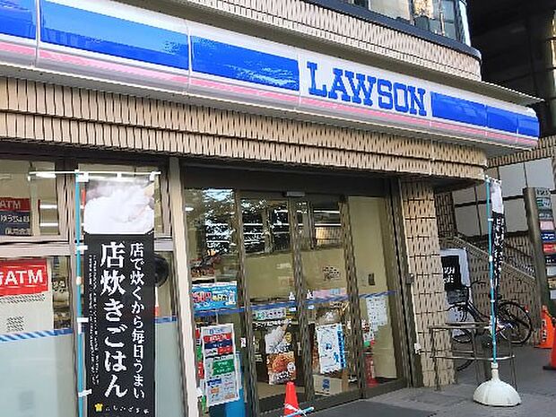 コンビニ 300m ローソン 足立西新井大師前店