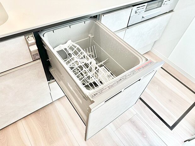 面倒なお片づけは食洗機にお任せ!家事の負担が減って、時間にも気持ちにもゆとりができます。