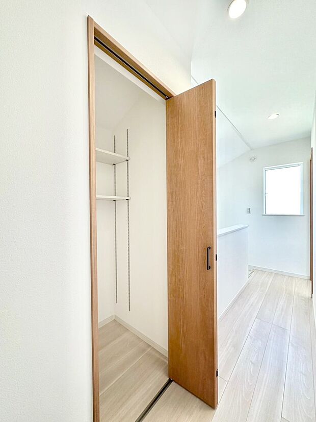 たっぷりの収納スペースで快適に暮らせそう