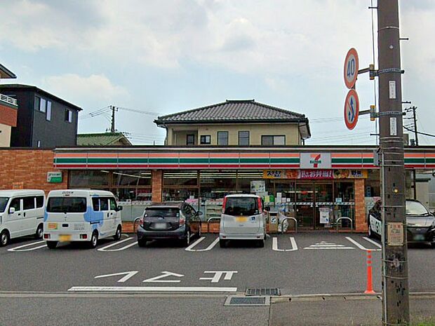 コンビニ 90m セブン-イレブン 鳩ケ谷緑町1丁目店