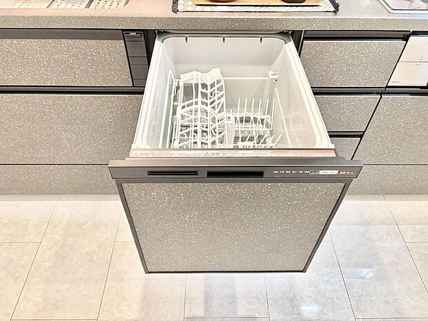 面倒なお片づけは食洗機にお任せ!家事の負担が減って、時間にも気持ちにもゆとりができます。