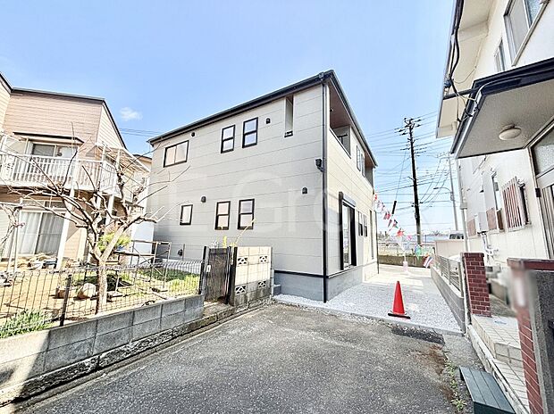 上質感あふれる外観デザイン。魅力の住まいを実現。