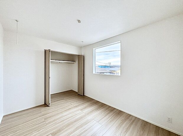 子供部屋にもおすすめな収納スペースたっぷりの居室