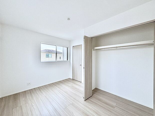 収納が充実しているので、居住スペースを広く使えます。