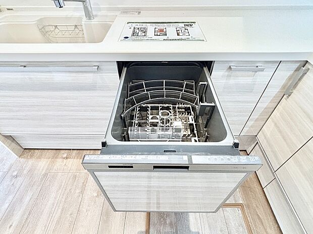 面倒なお片づけは食洗機にお任せ!家事の負担が減って、時間にも気持ちにもゆとりができます。