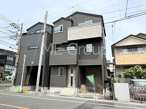 たっぷりの陽光と心地よい風が舞い込む住まい