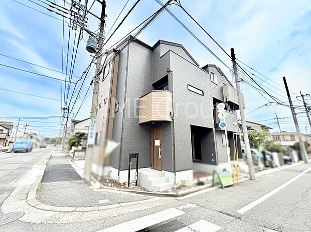 たっぷりの陽光と心地よい風が舞い込む住まい
