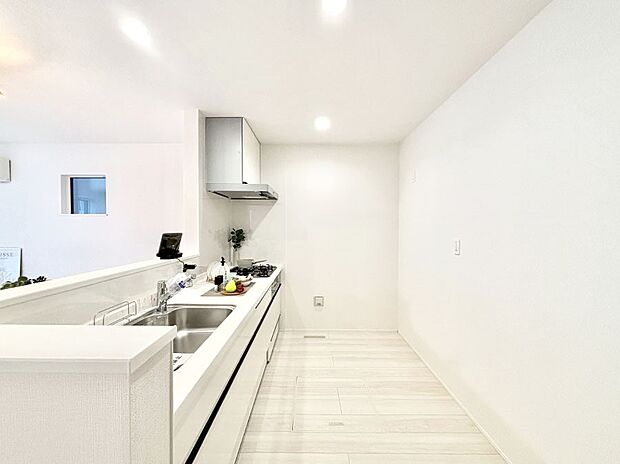 ゆとりあるキッチンではご家族と楽しくお料理ができます。