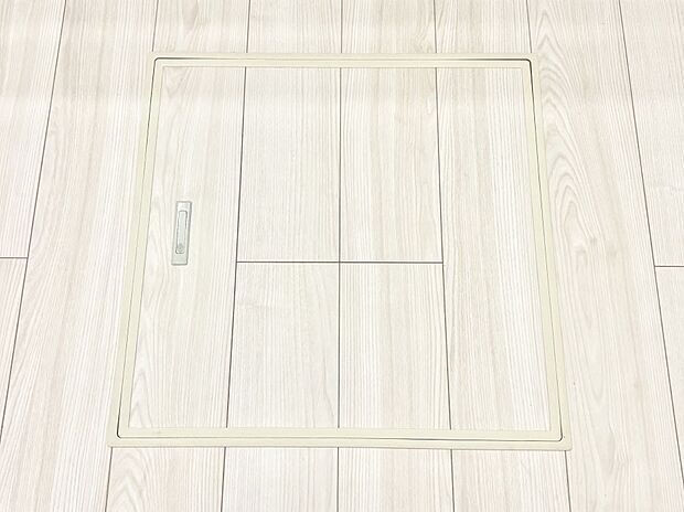 床下収納付き!日用品・非常用品の収納にも大活躍。