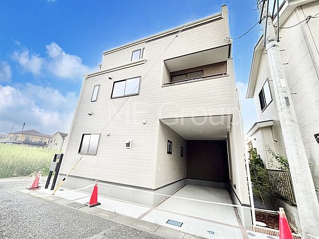 たっぷりの陽光と心地よい風が舞い込む住まい
