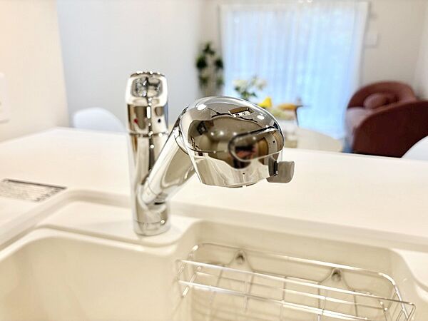 設備「無料オンライン相談」受付中！一つの水栓で水道水と浄水を使い分け。