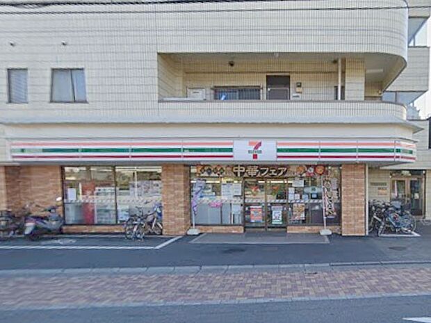 コンビニ 394m セブン-イレブン戸田新曽南店