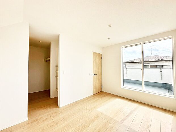 WIC付きのお部屋で充実したプライベート時間を過ごせます。