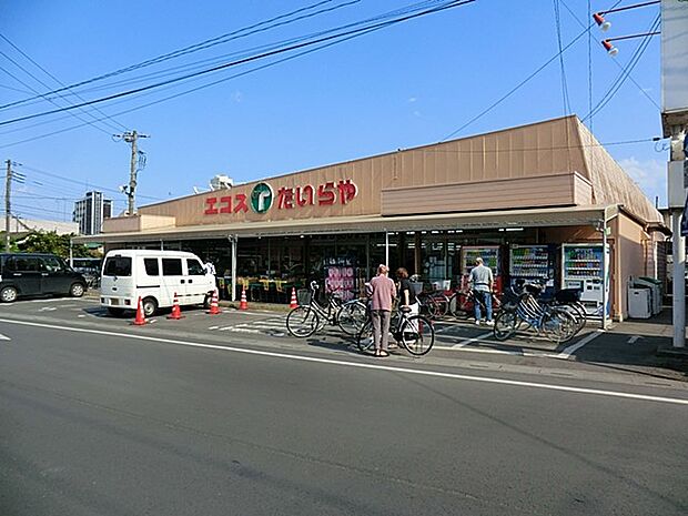 スーパー 700m TAIRAYA月吉店
