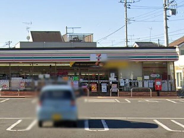 コンビニ 300m セブン-イレブン 三芳藤久保西店