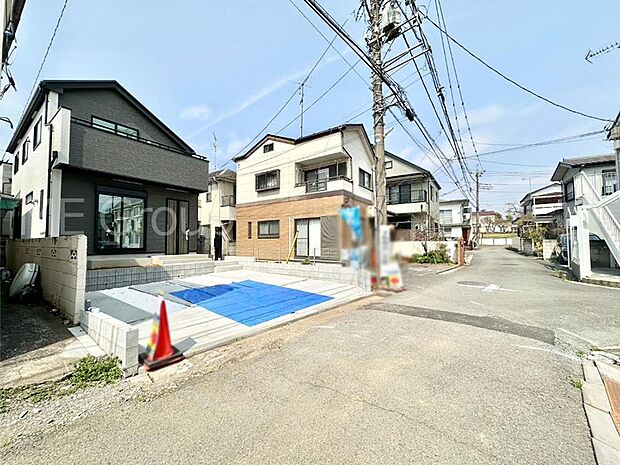 前面道路はきちんと整備されています