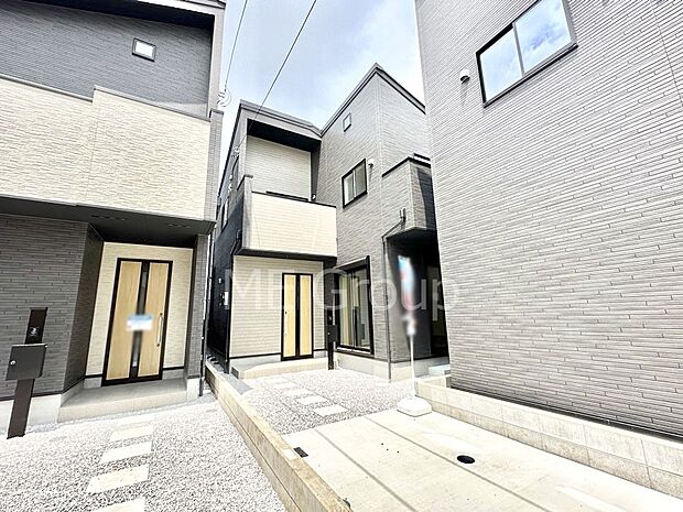 たっぷりの陽光と心地よい風が舞い込む住まい