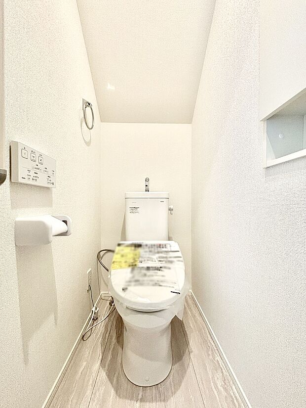 トイレは1階と2階それぞれに配置されていてとても便利です。