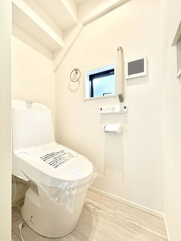 トイレは安心の2箇所!朝のバタバタも一安心です。