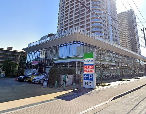 コンビニ 80m ファミリーマート 川口金山町店