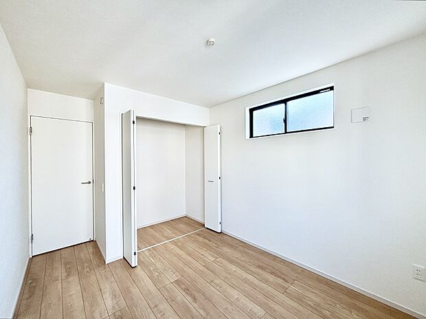 子供部屋にもおすすめな収納スペースたっぷりの居室