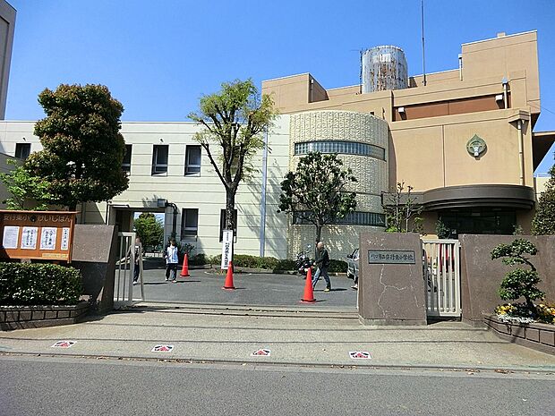 小学校 300m 川口市立安行東小学校