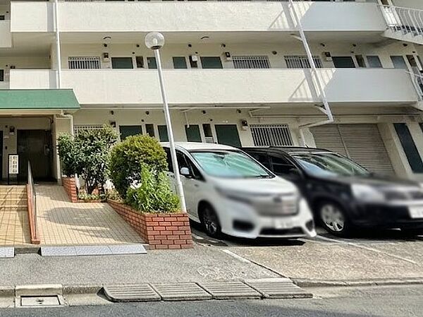 専用駐車場付きです！